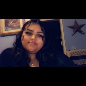 Meet your Posher, Carina